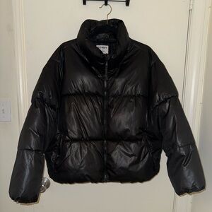 Old Navy Women's Shiny Black Puffer Coat